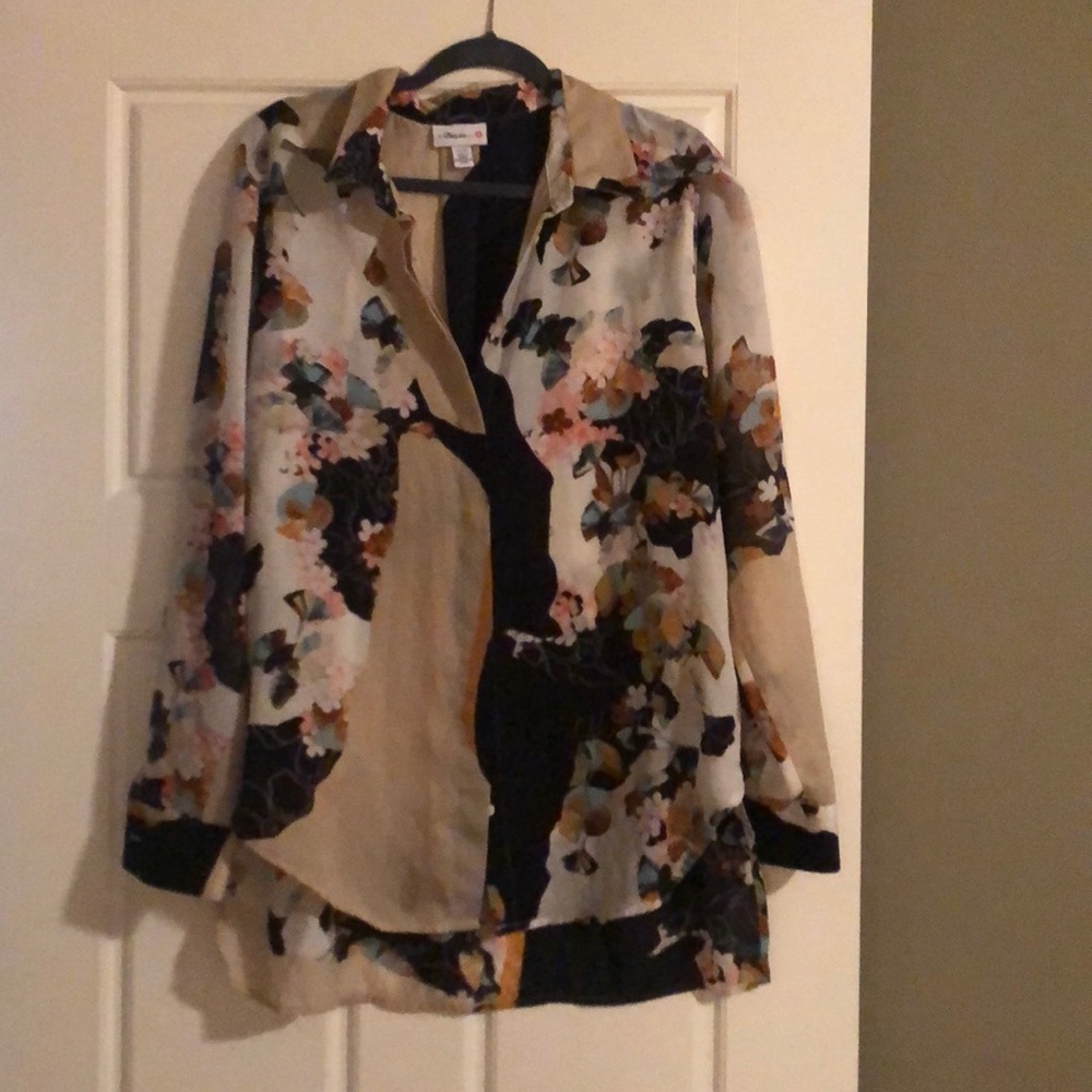 Lovely  blouse..Xlarge tall